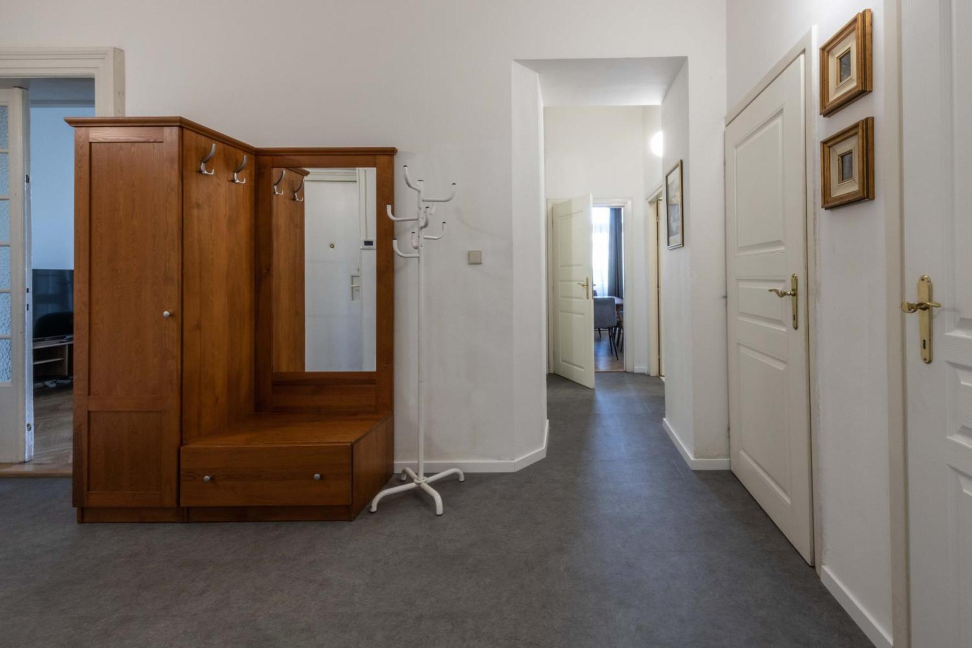 Centrally Located 3bd Near National Museum Appartement