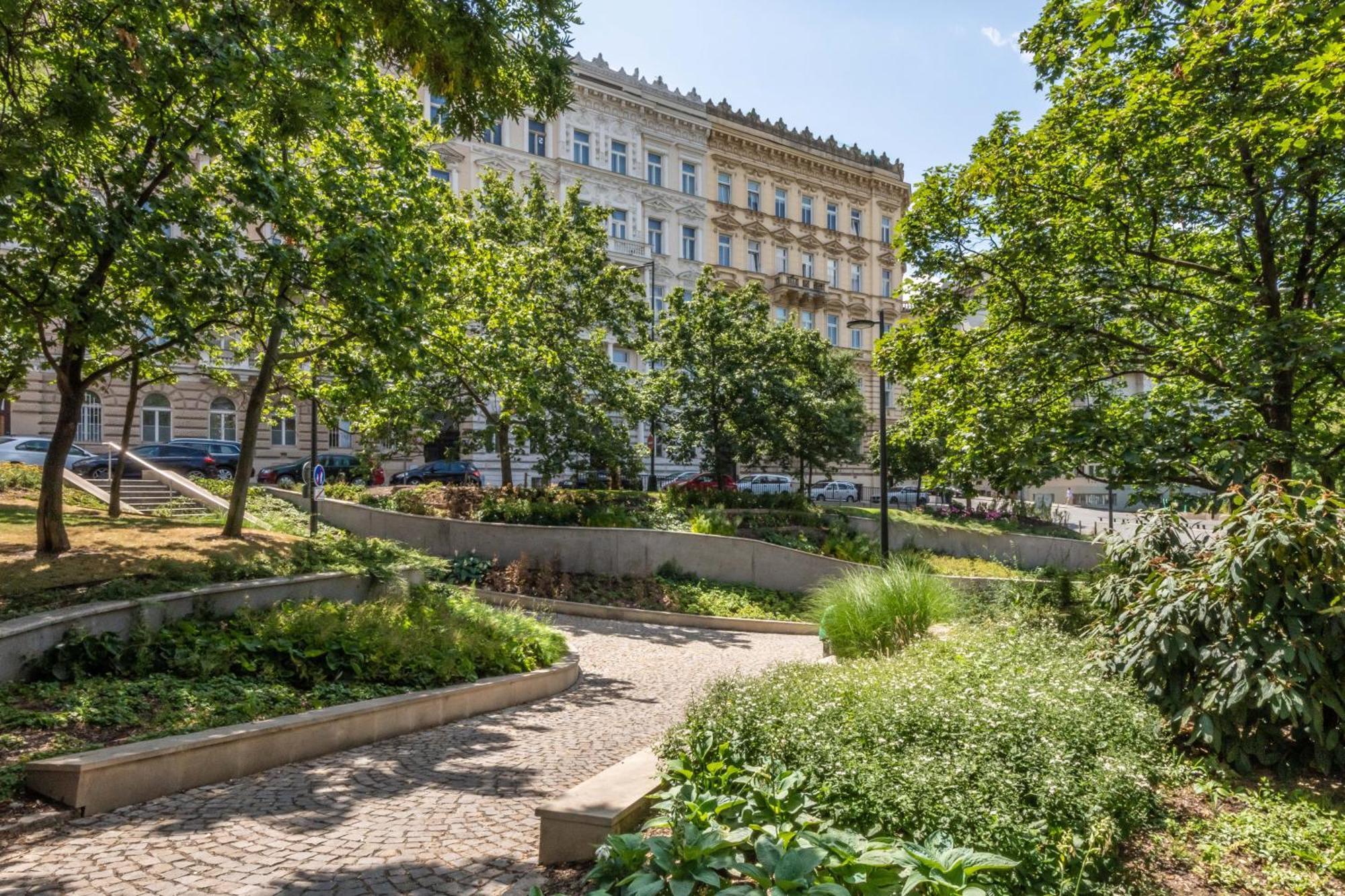 Apartment Centrally Located 3bd Near National Museum Prag